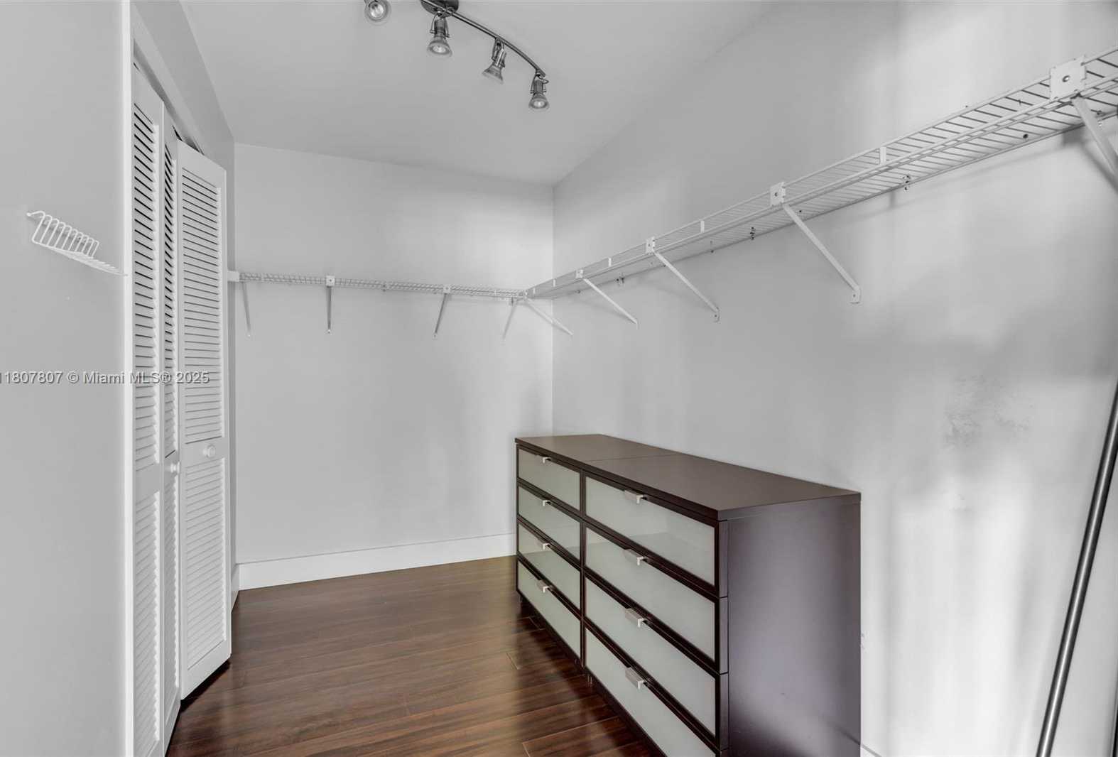 Small Image of 1550 TYLER ST, Hollywood Number 13