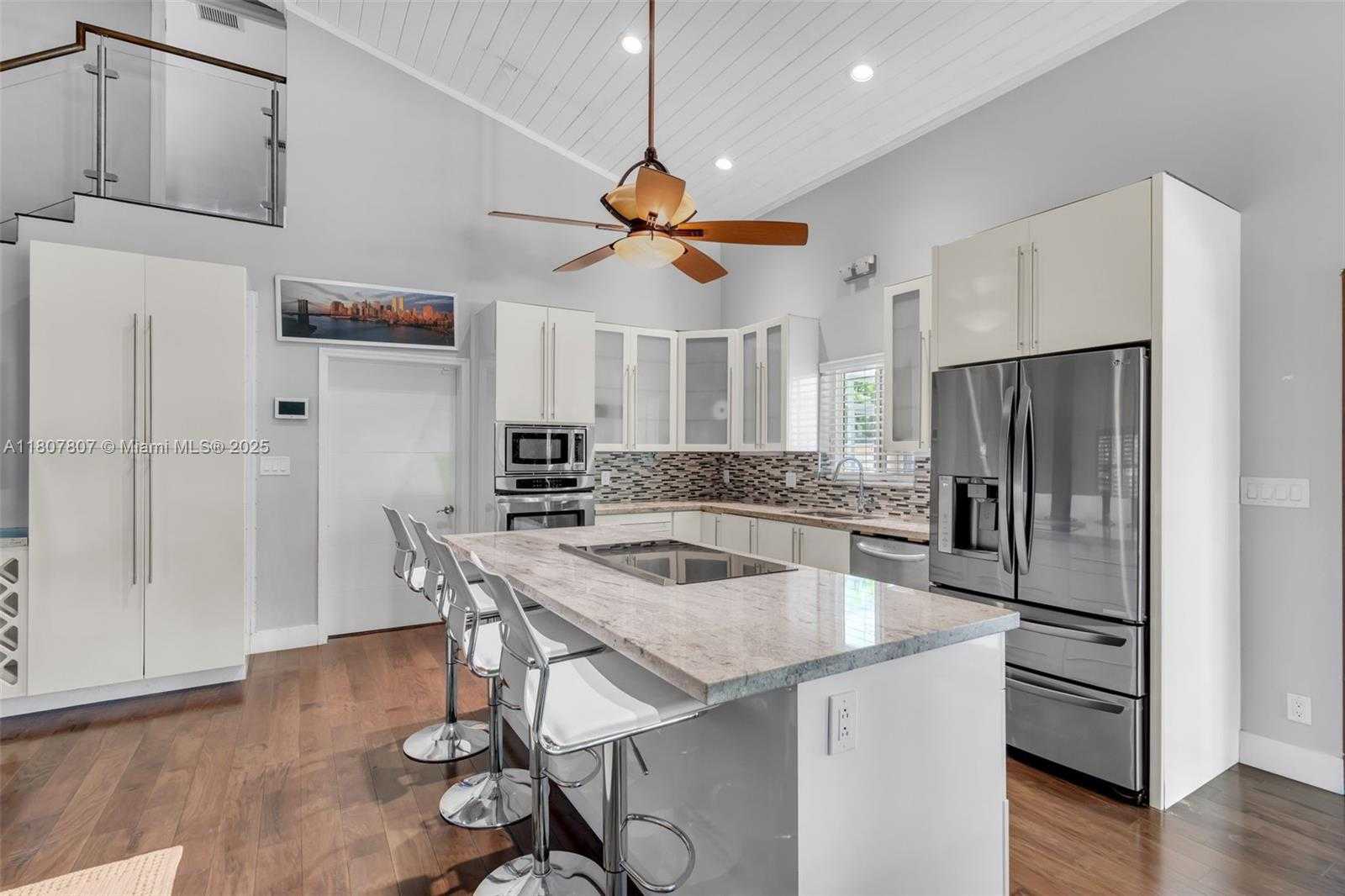 Small Image of 1550 TYLER ST, Hollywood Number 6