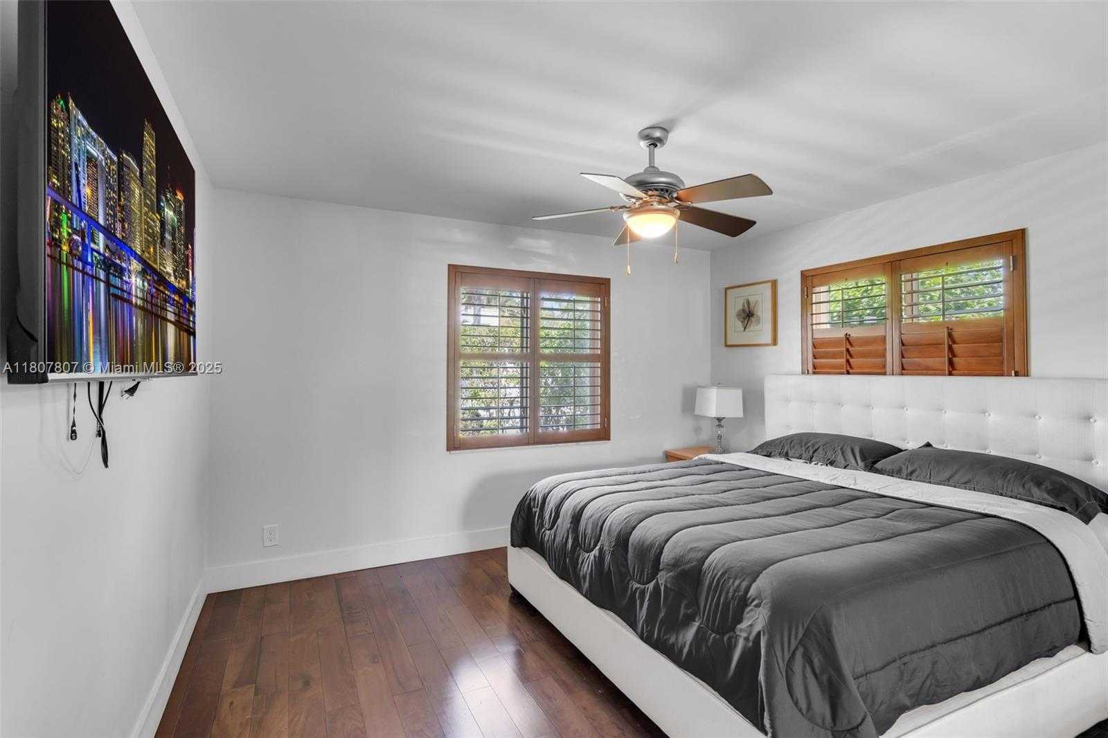 Small Image of 1550 TYLER ST, Hollywood Number 9
