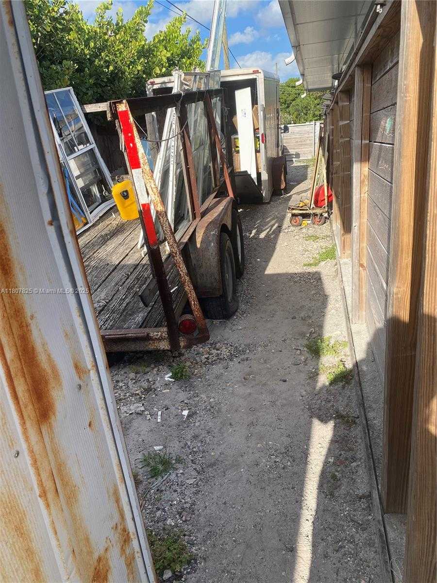 Small Image of 3745 NORTH WEST 171ST TER, Miami Gardens Number 23
