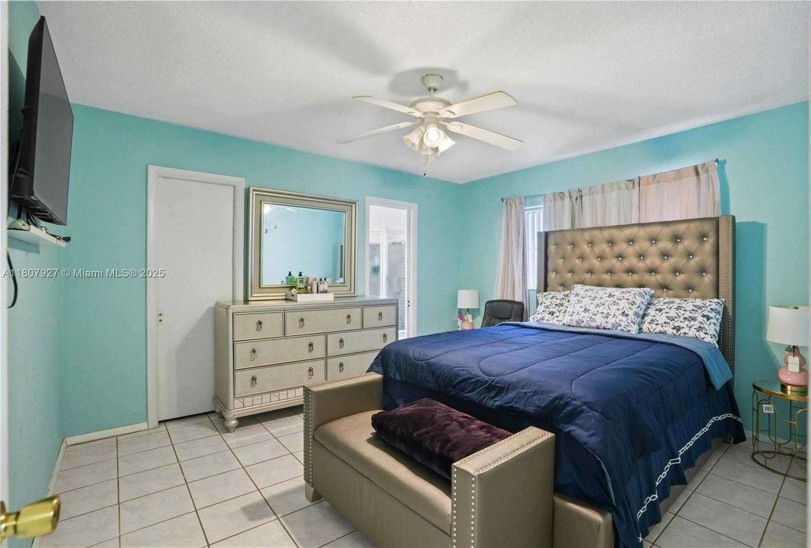 Small Image of 5390 SOUTH WEST 10TH CT, Margate Number 14
