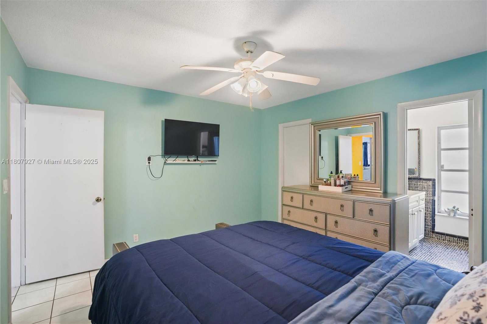 Small Image of 5390 SOUTH WEST 10TH CT, Margate Number 16