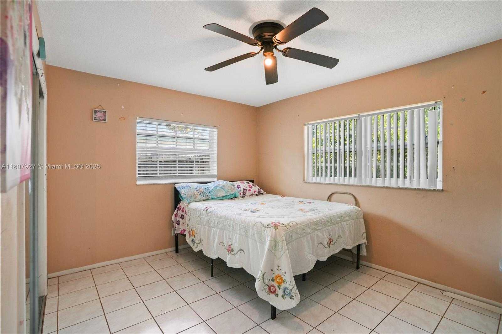 Small Image of 5390 SOUTH WEST 10TH CT, Margate Number 22