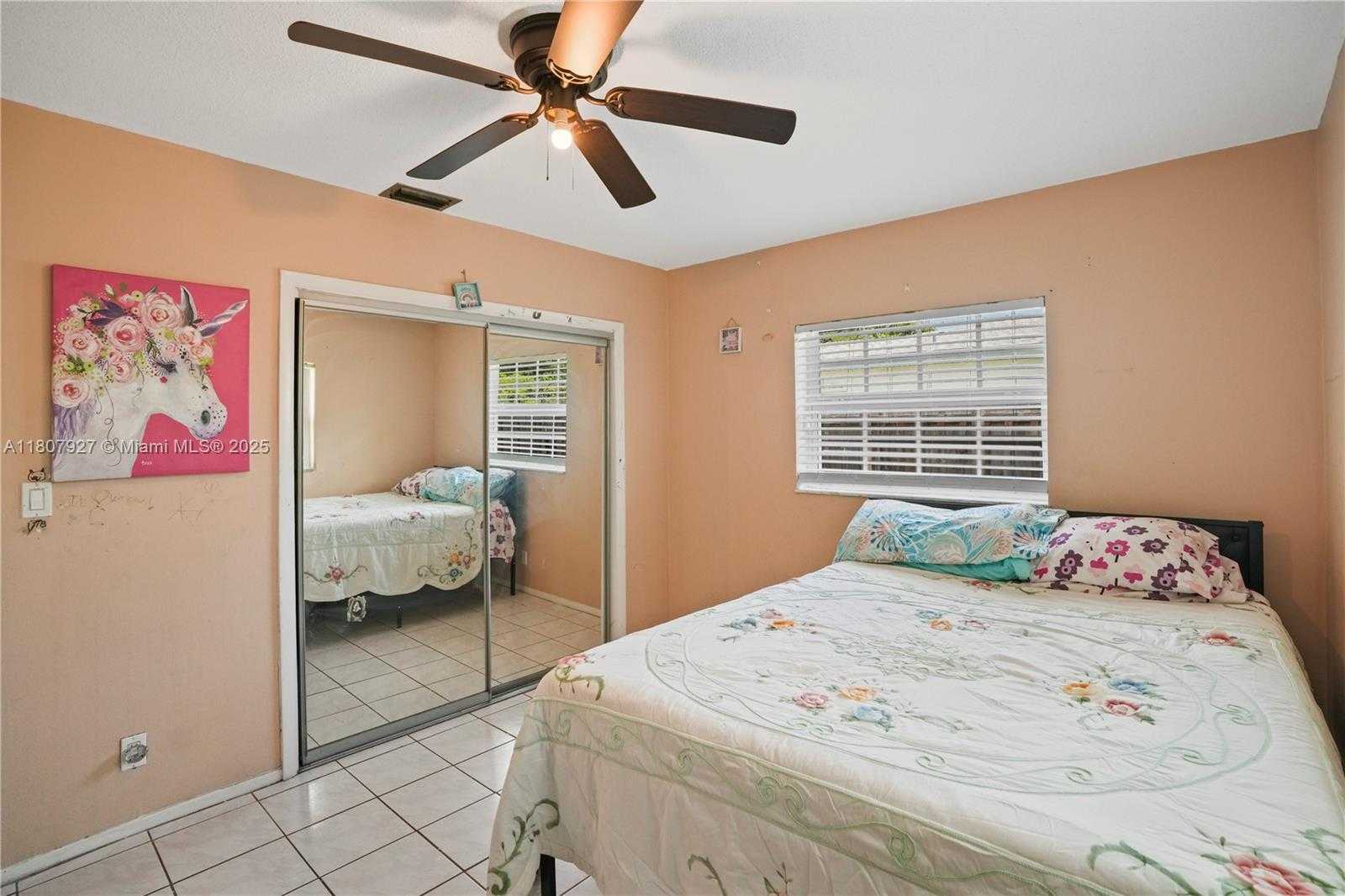 Small Image of 5390 SOUTH WEST 10TH CT, Margate Number 24
