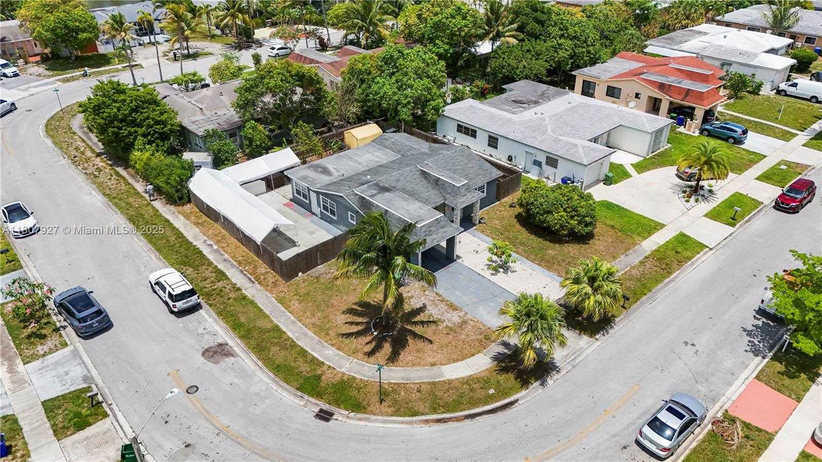 Small Image of 5390 SOUTH WEST 10TH CT, Margate Number 40
