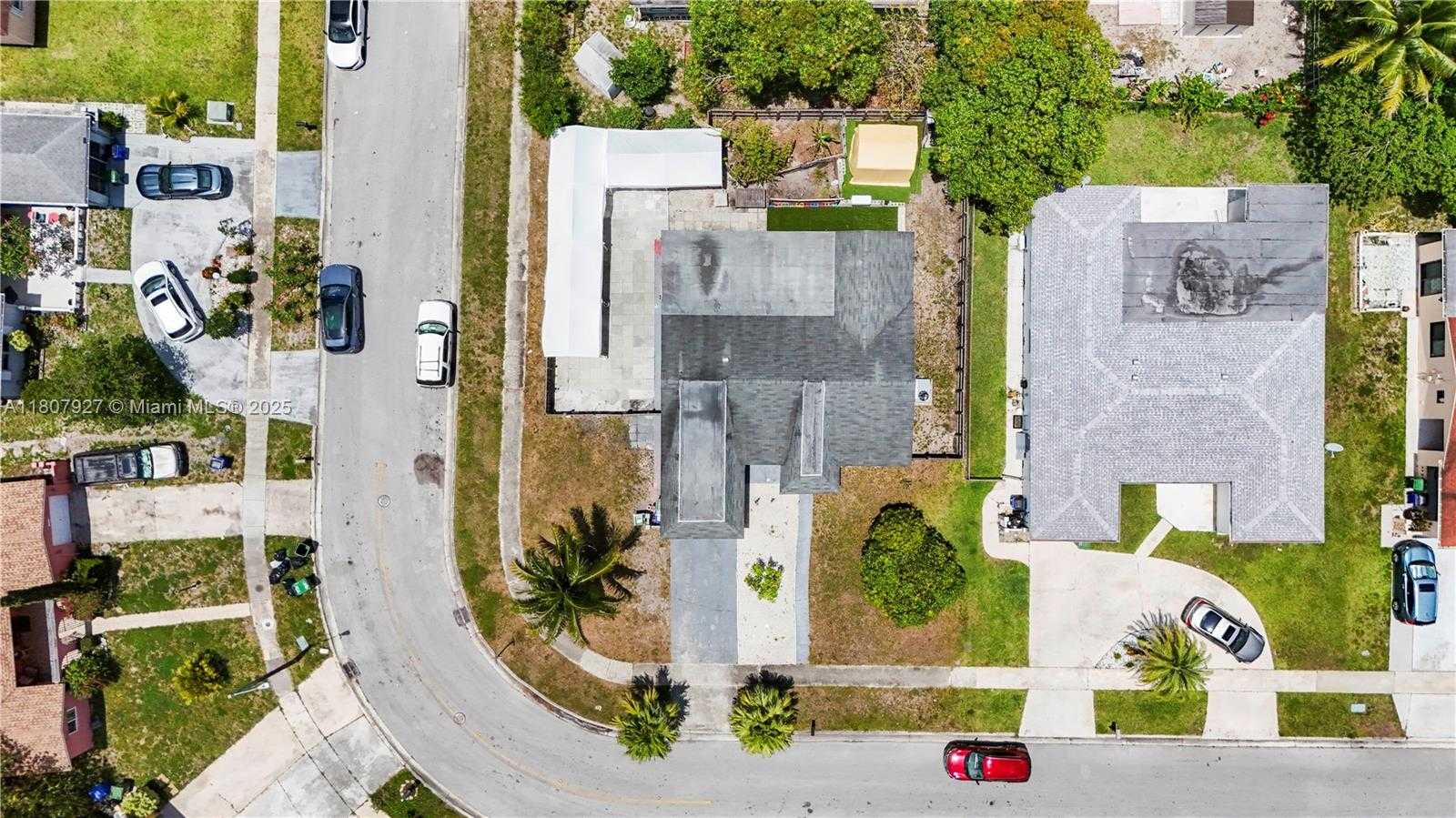 Small Image of 5390 SOUTH WEST 10TH CT, Margate Number 57