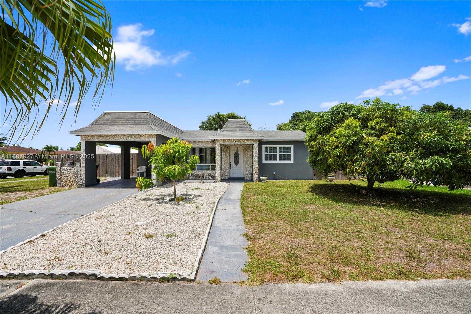 Small Image of 5390 SOUTH WEST 10TH CT, Margate Number 58