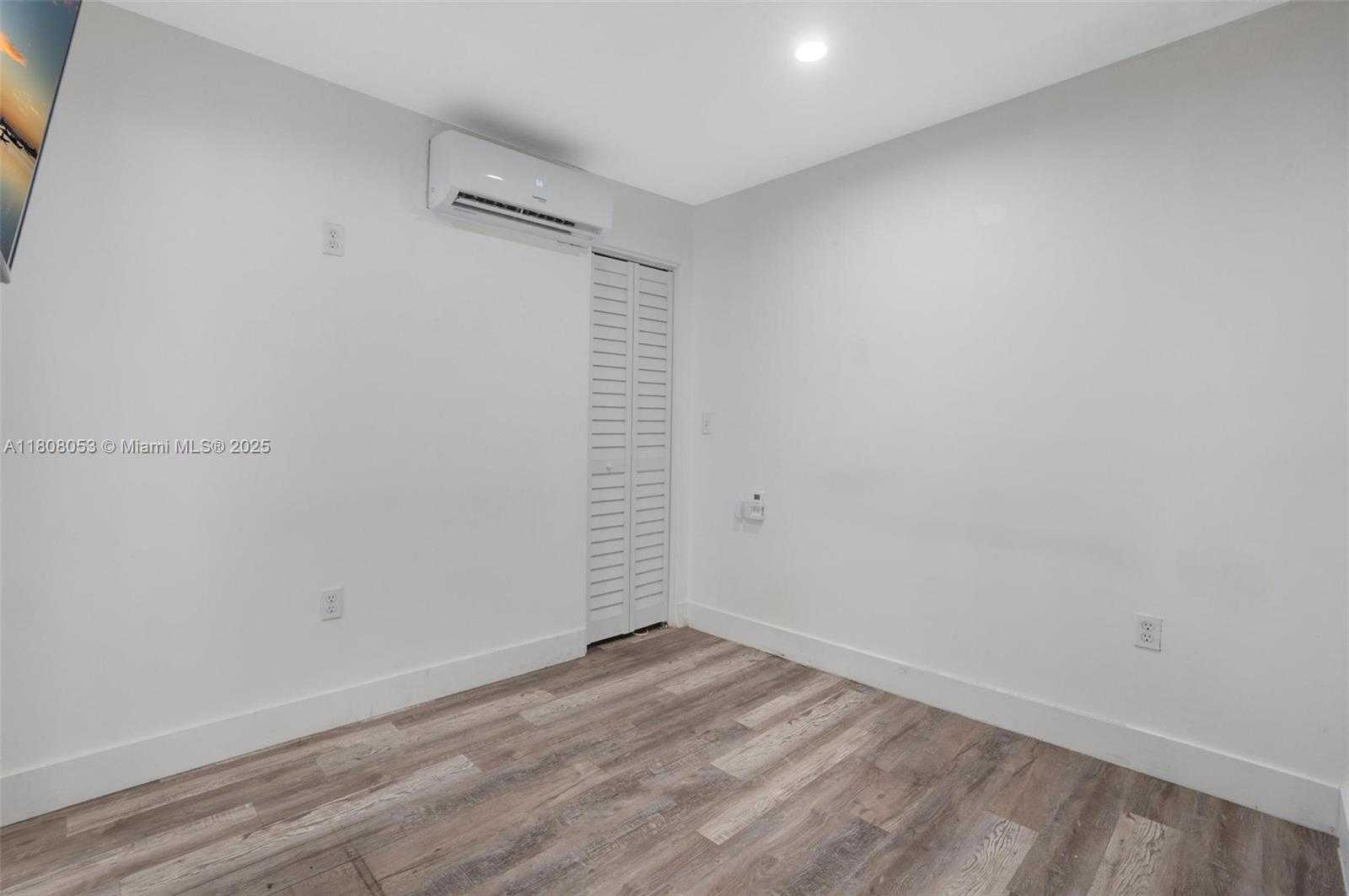 Small Image of 3200 WEST 7TH AVE, Hialeah Number 21