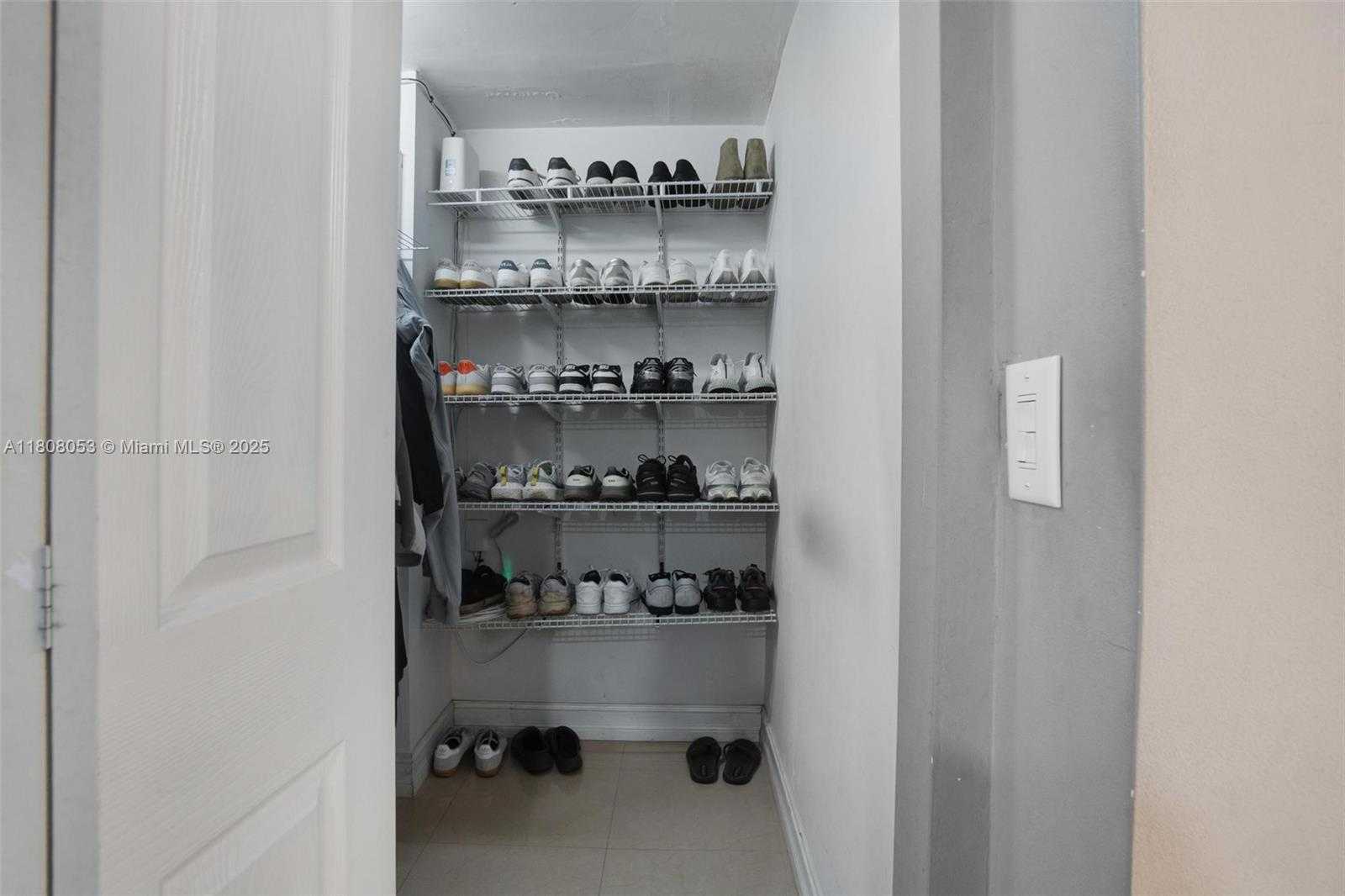 Small Image of 3200 WEST 7TH AVE, Hialeah Number 28