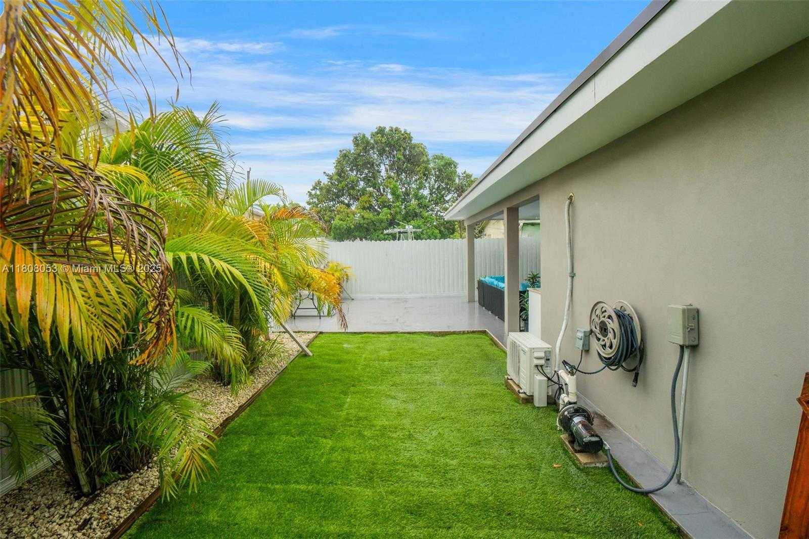 Small Image of 3200 WEST 7TH AVE, Hialeah Number 41