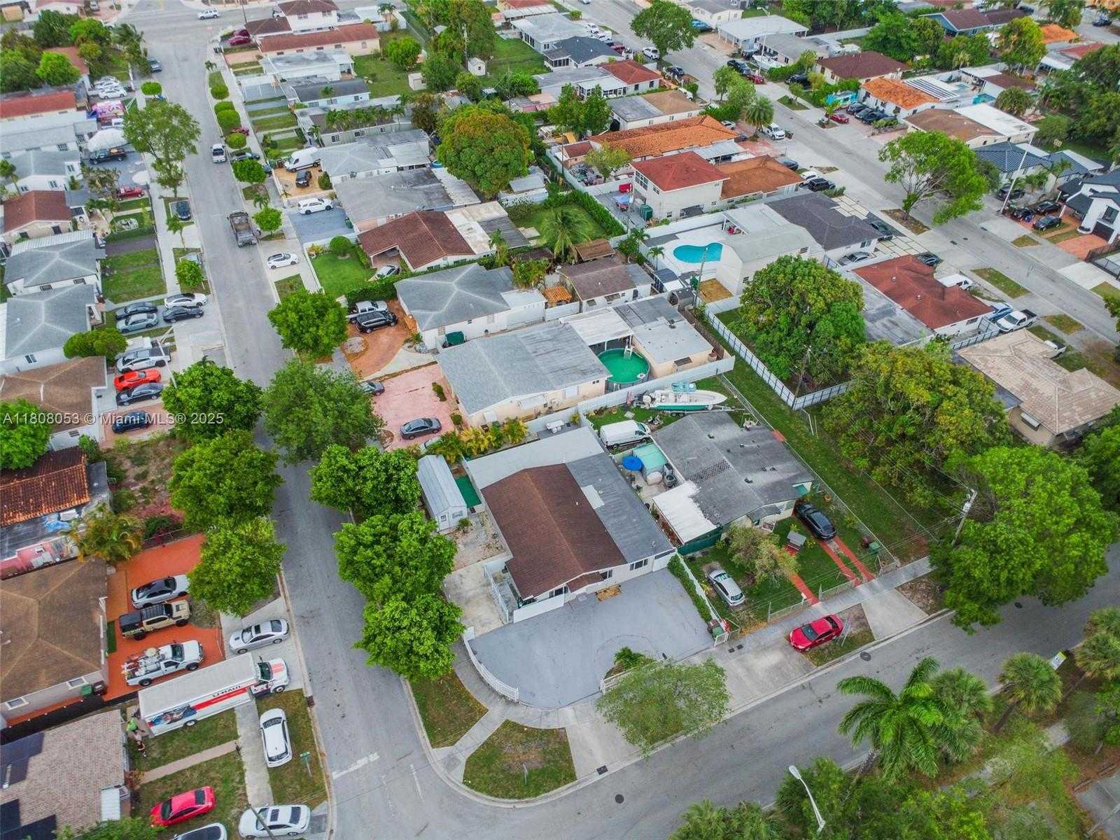 Small Image of 3200 WEST 7TH AVE, Hialeah Number 46