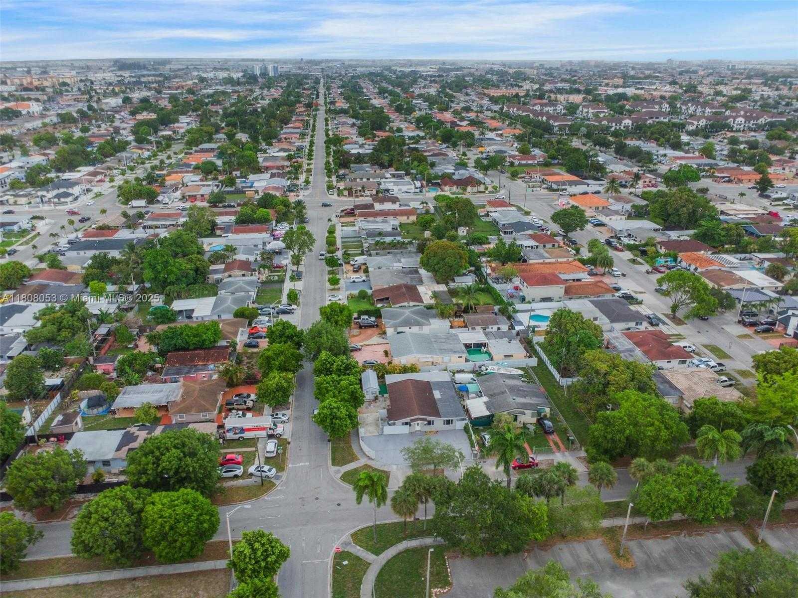 Small Image of 3200 WEST 7TH AVE, Hialeah Number 48