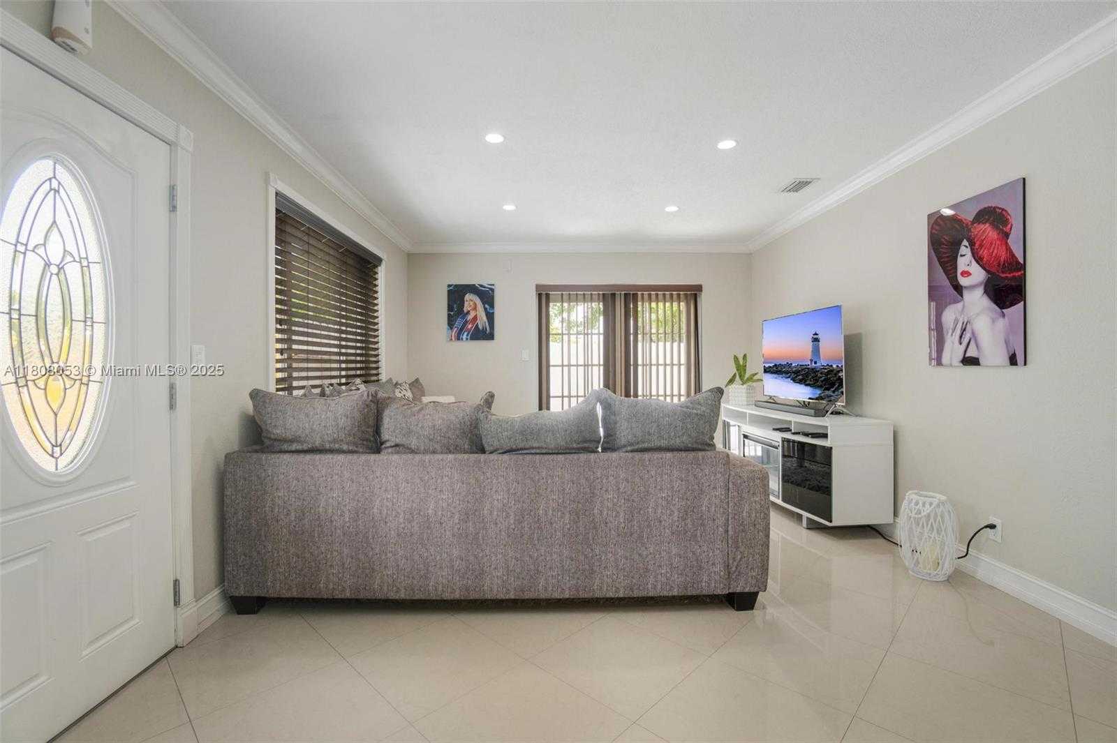 Small Image of 3200 WEST 7TH AVE, Hialeah Number 8