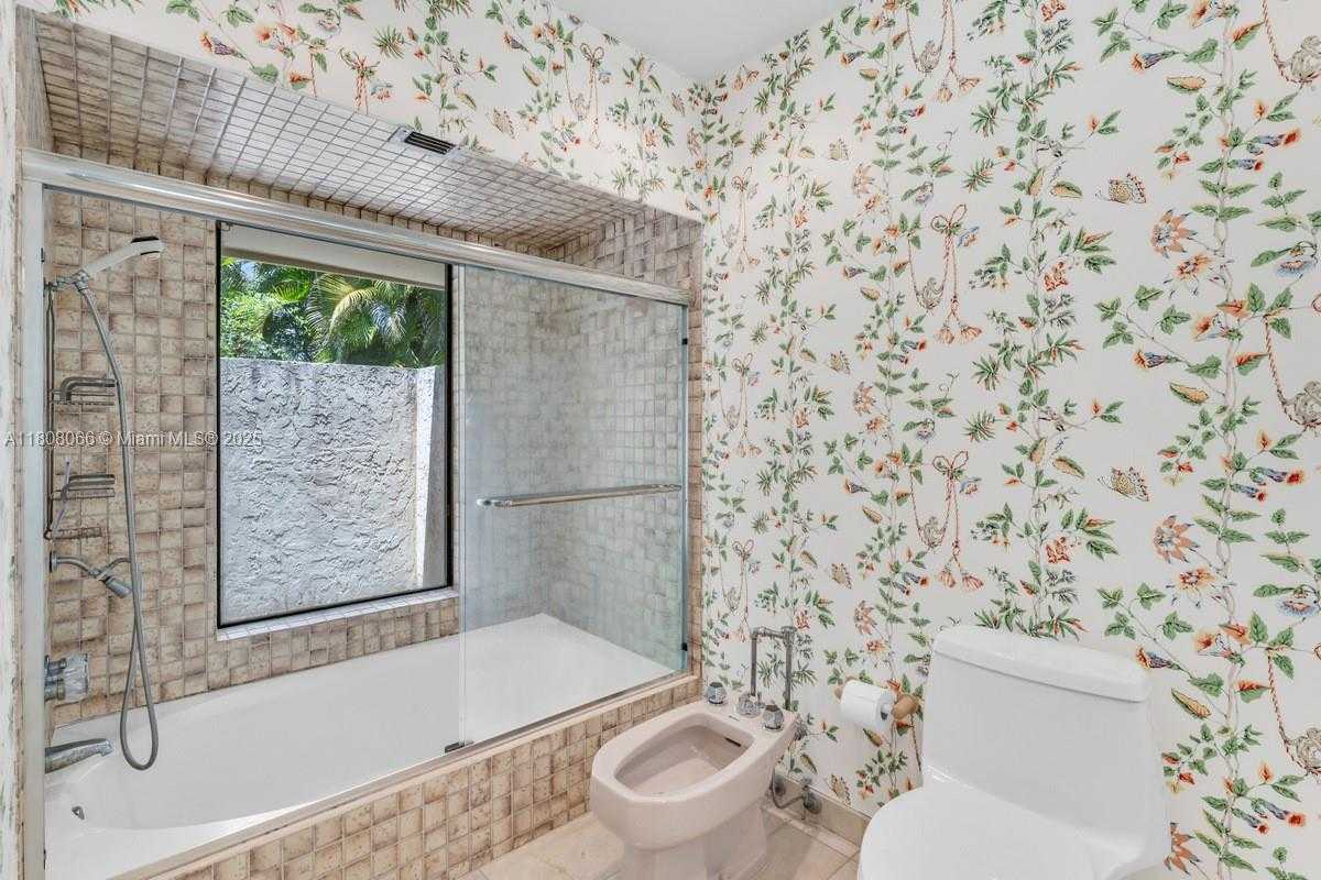 Small Image of 5990 SOUTH WEST 135TH TER, Pinecrest Number 18