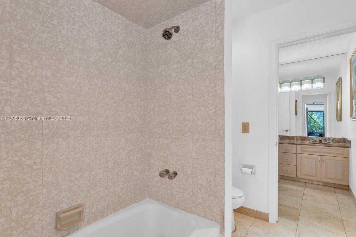 Small Image of 5990 SOUTH WEST 135TH TER, Pinecrest Number 23