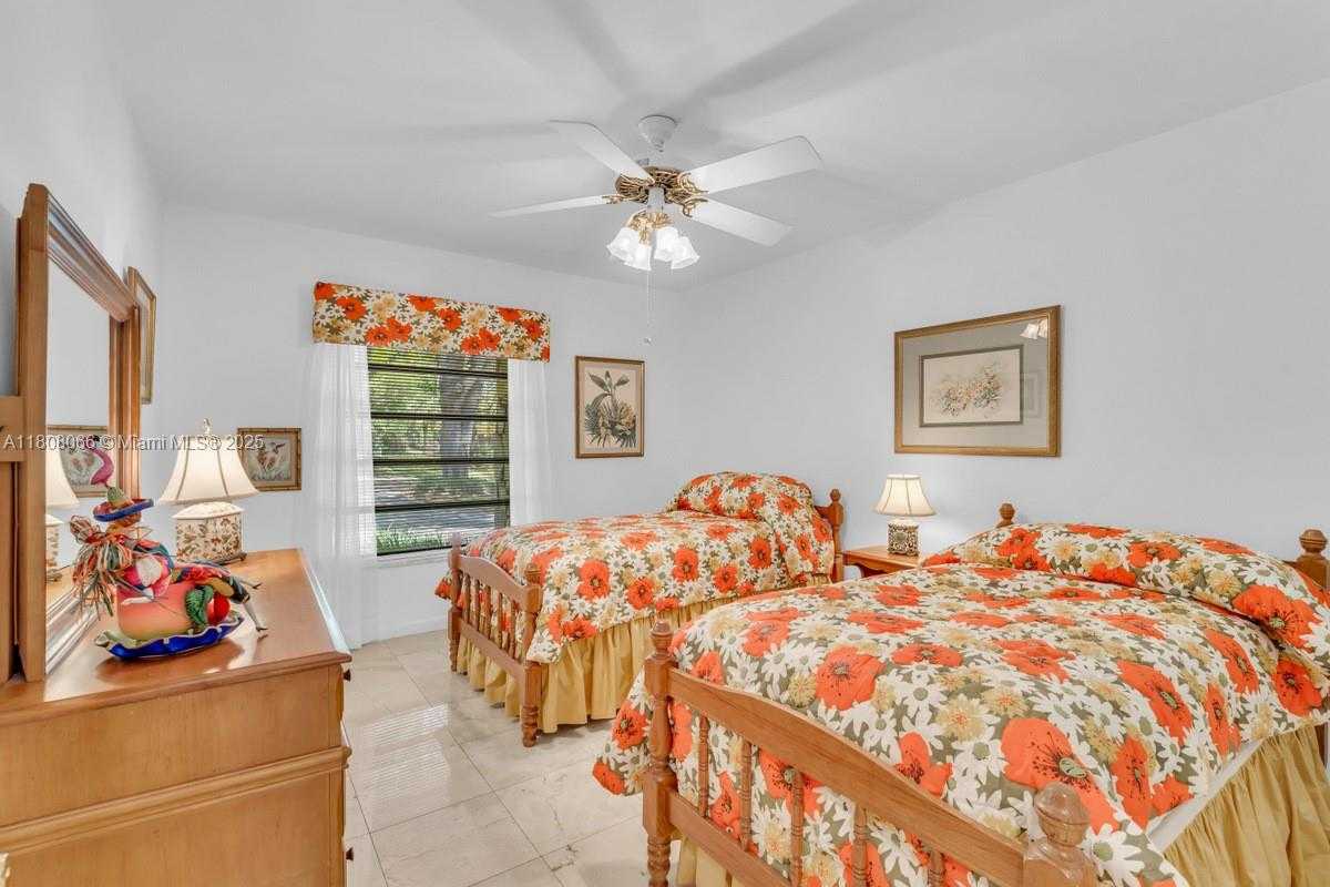 Small Image of 5990 SOUTH WEST 135TH TER, Pinecrest Number 24