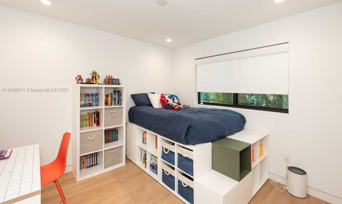 Small Image of 8959 ABBOTT AVE, Surfside Number 17