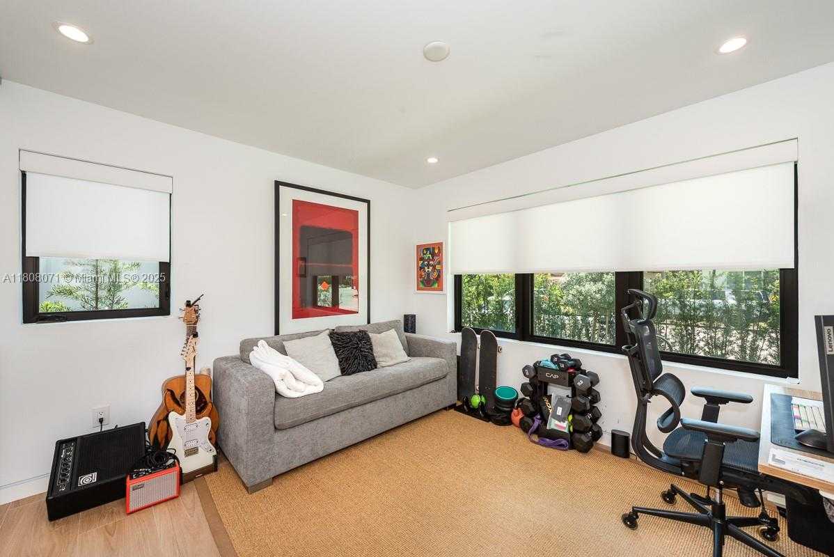 Small Image of 8959 ABBOTT AVE, Surfside Number 23