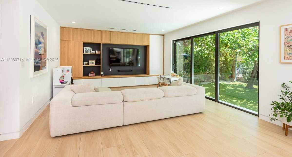 Small Image of 8959 ABBOTT AVE, Surfside Number 6