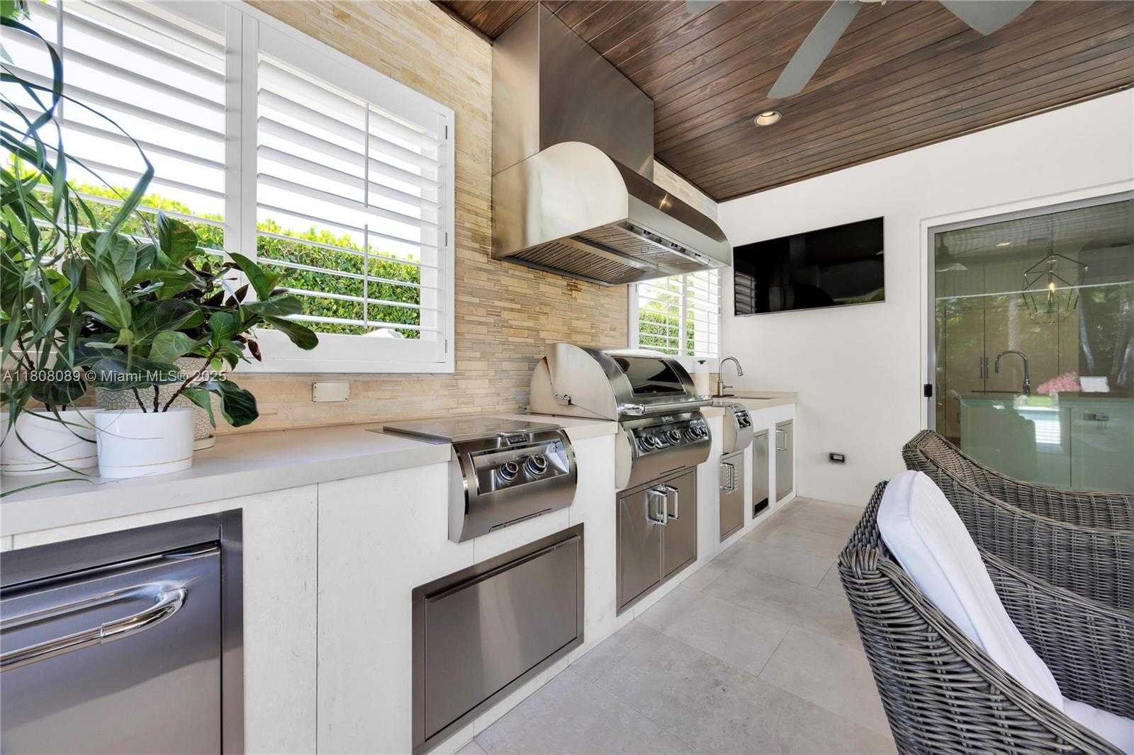 Small Image of 7495 SOUTH WEST 105TH TER, Pinecrest Number 18