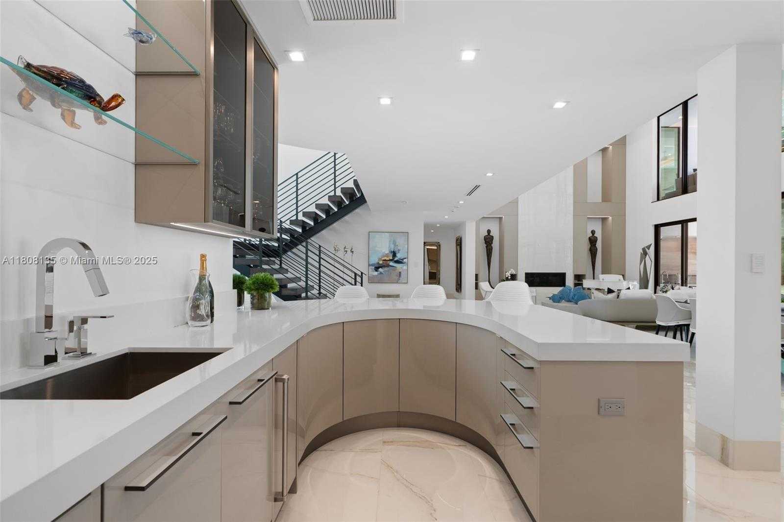 Small Image of 2519 LUCILLE DR, Fort Lauderdale Number 23
