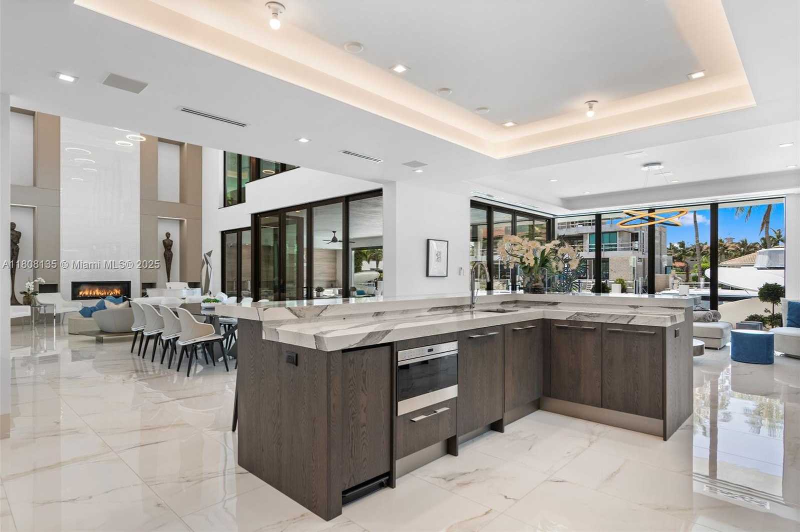 Small Image of 2519 LUCILLE DR, Fort Lauderdale Number 29