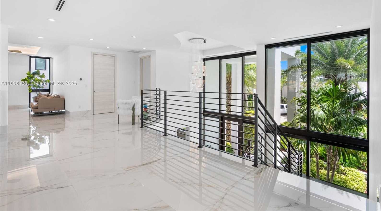Small Image of 2519 LUCILLE DR, Fort Lauderdale Number 40