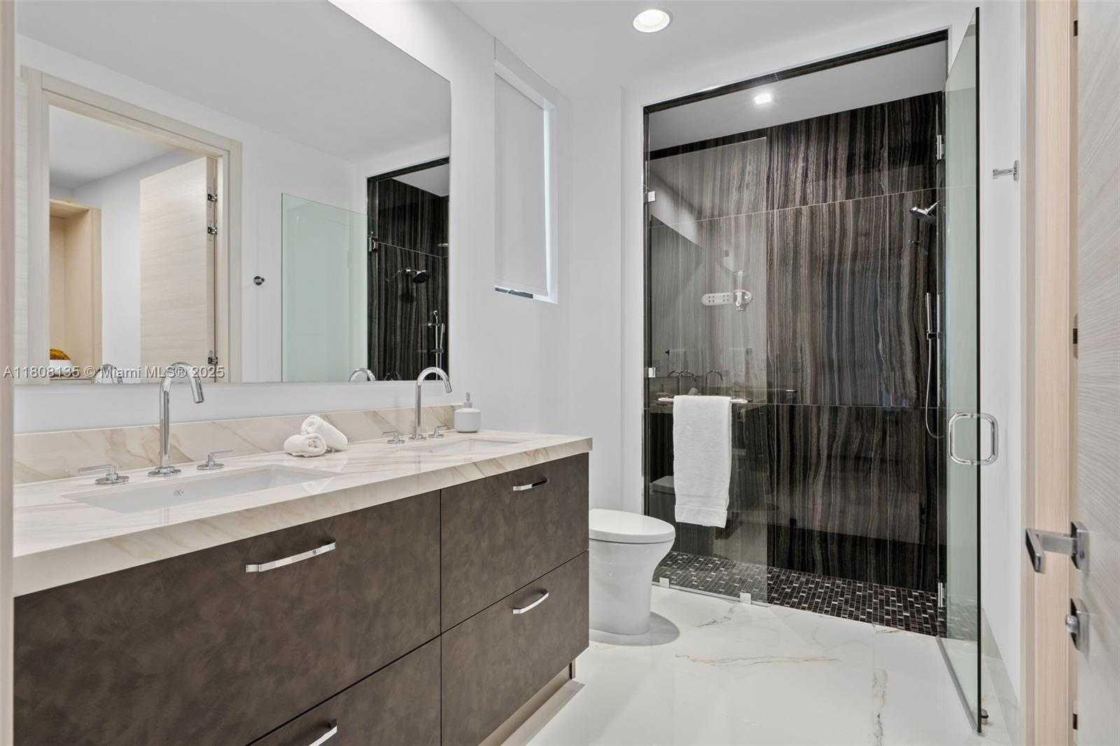 Small Image of 2519 LUCILLE DR, Fort Lauderdale Number 44