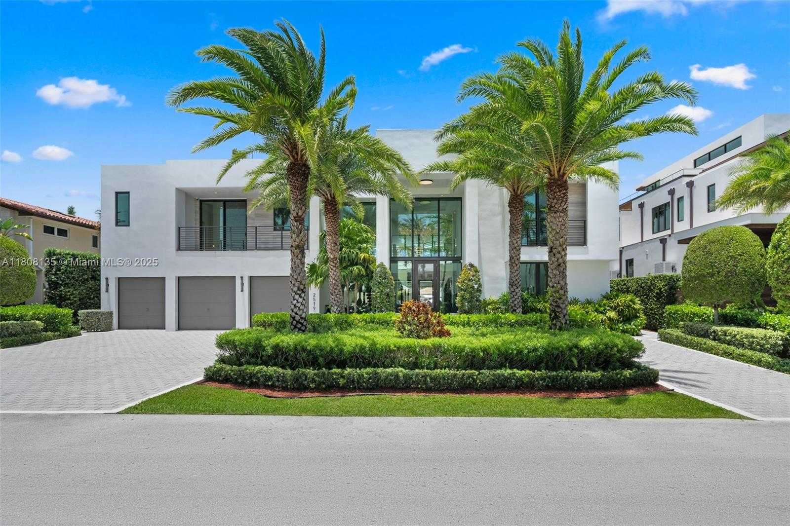 Small Image of 2519 LUCILLE DR, Fort Lauderdale Number 5