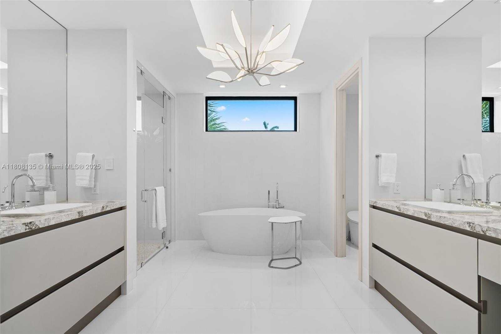 Small Image of 2519 LUCILLE DR, Fort Lauderdale Number 54