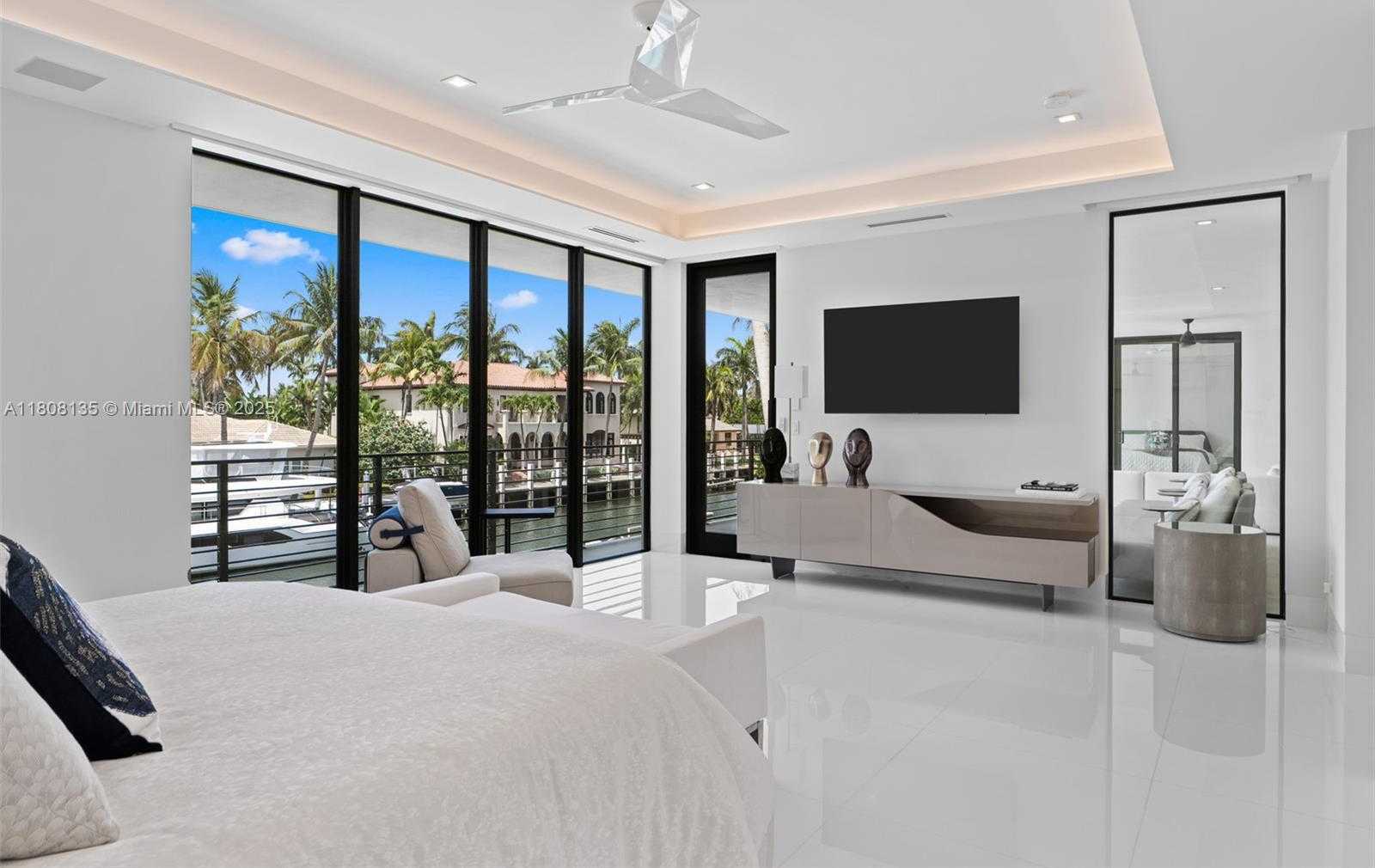 Small Image of 2519 LUCILLE DR, Fort Lauderdale Number 57