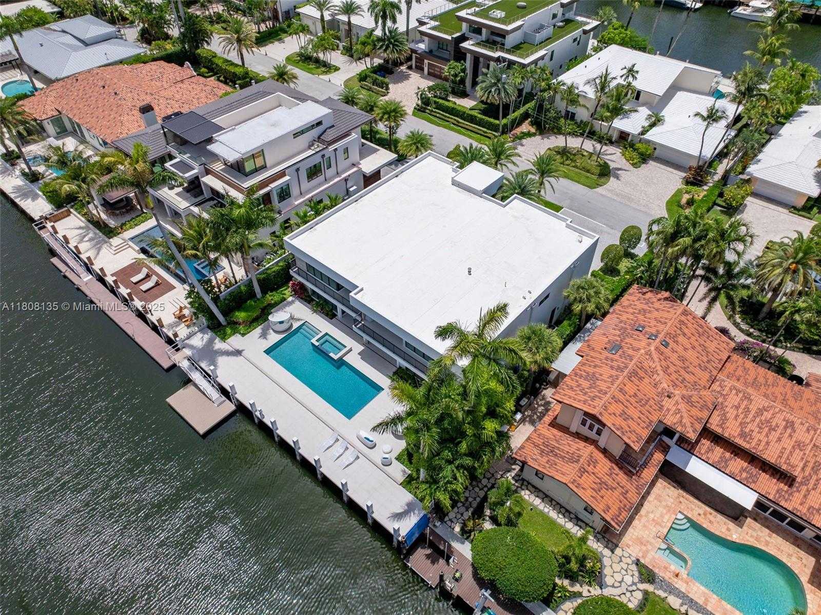 Small Image of 2519 LUCILLE DR, Fort Lauderdale Number 78