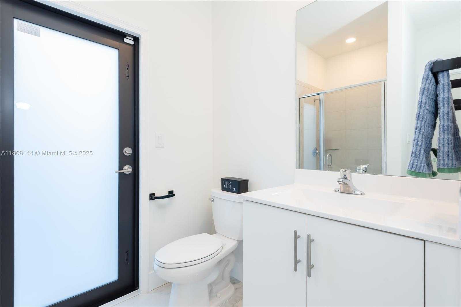 Small Image of 11911 SW 239 St, Princeton, FL 33032, USA Number 14