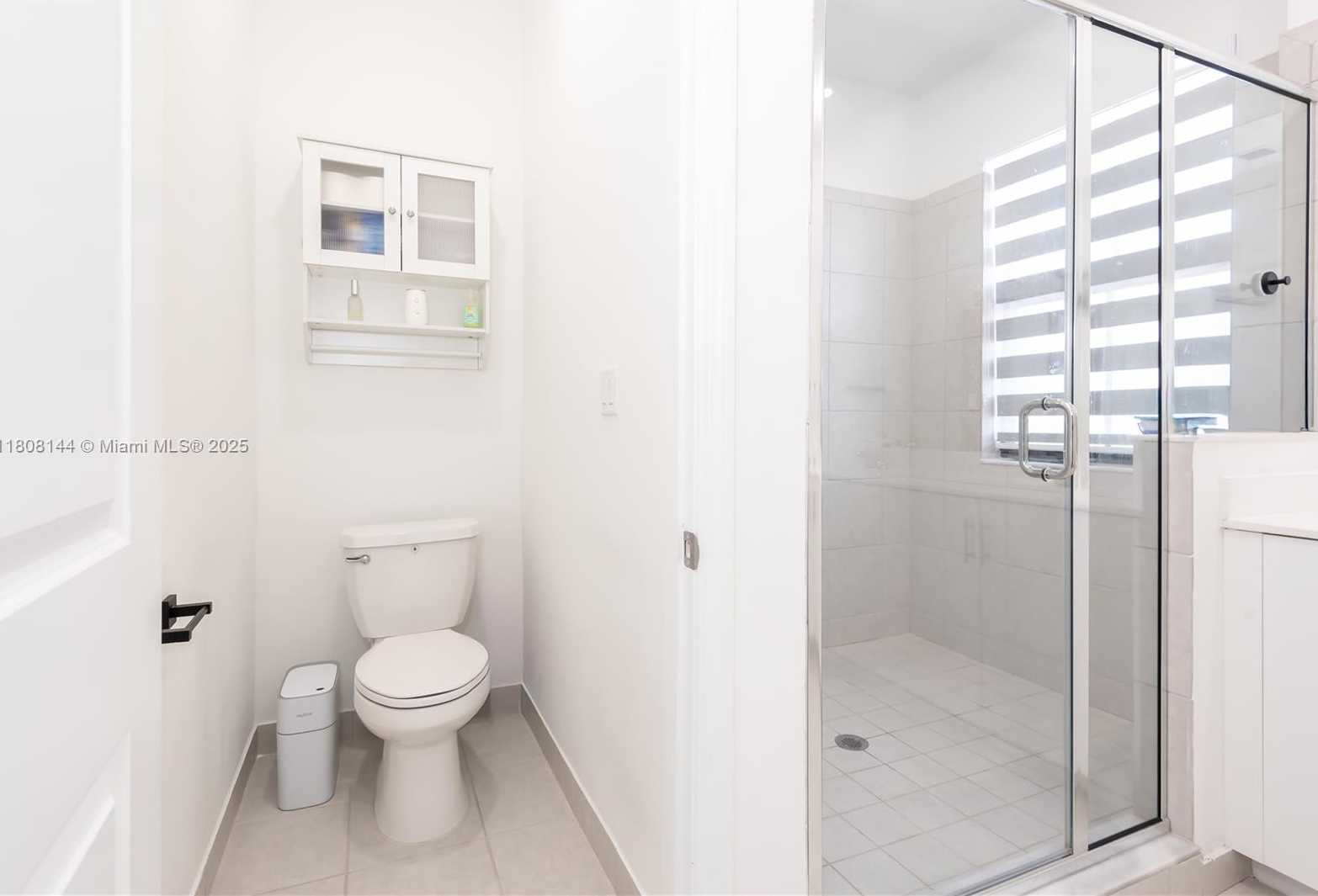 Small Image of 11911 SW 239 St, Princeton, FL 33032, USA Number 23