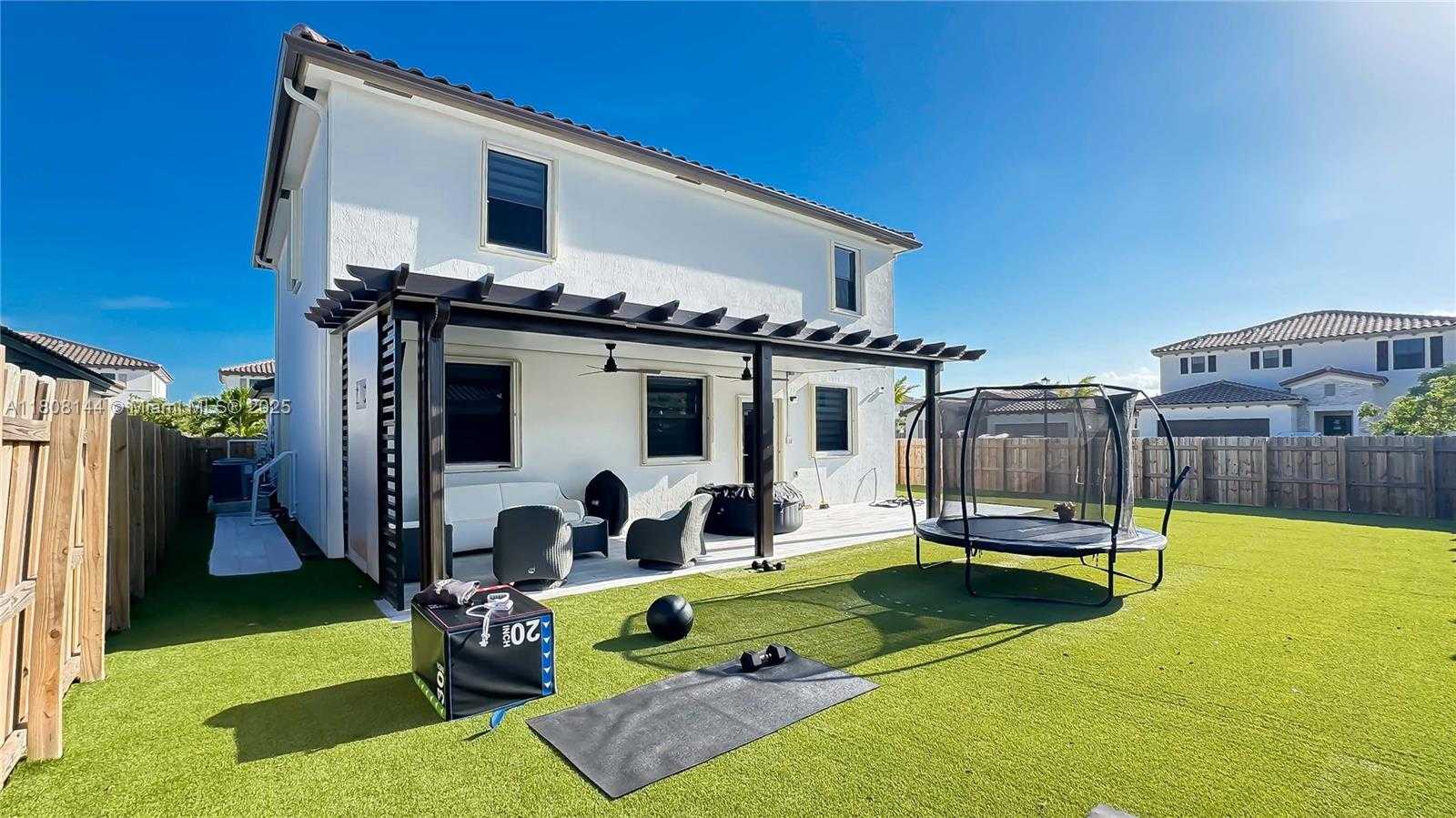 Small Image of 11911 SW 239 St, Princeton, FL 33032, USA Number 38