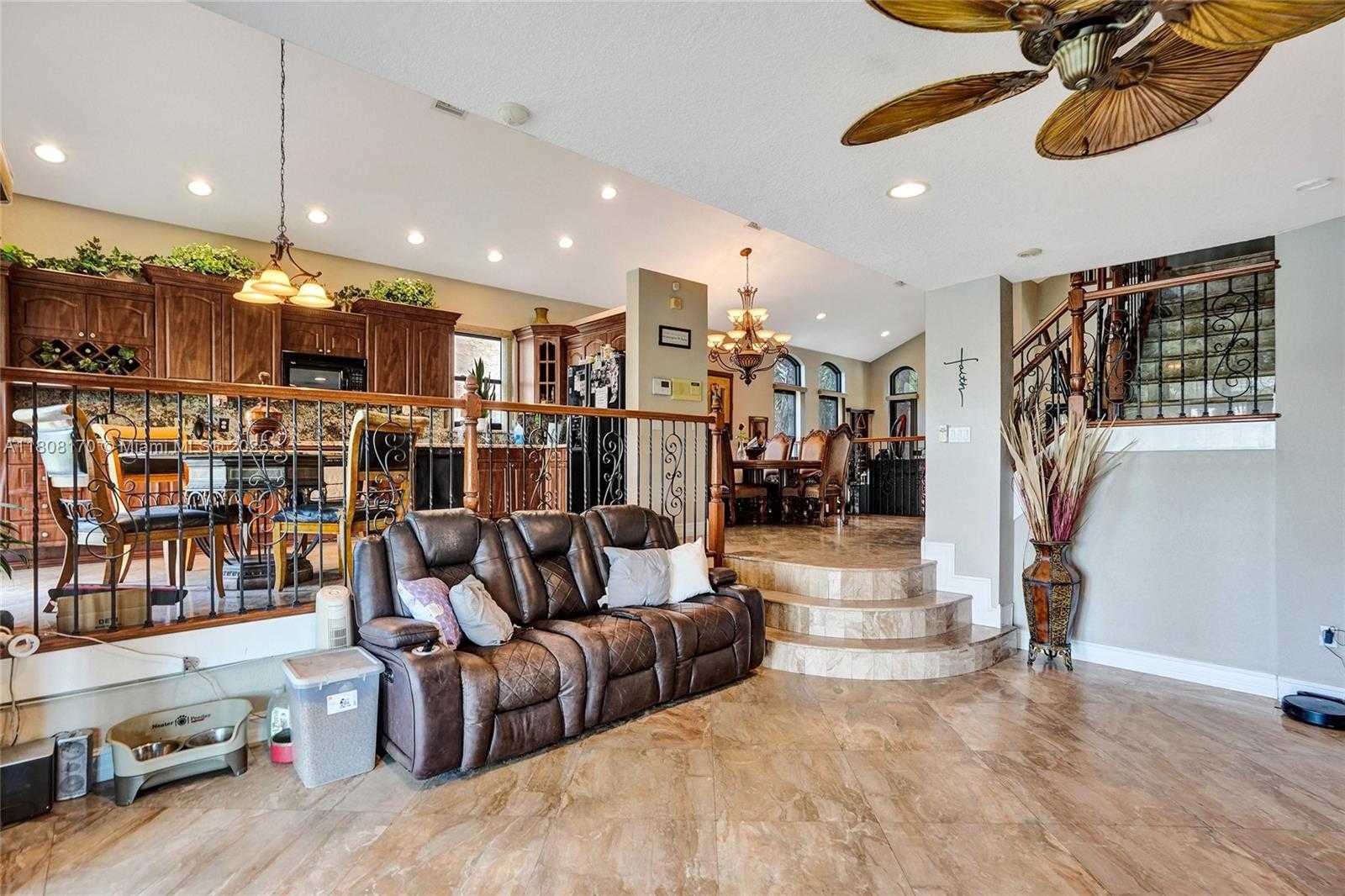 Small Image of 4946 SOUTH WEST 166TH AVE, Miramar Number 13