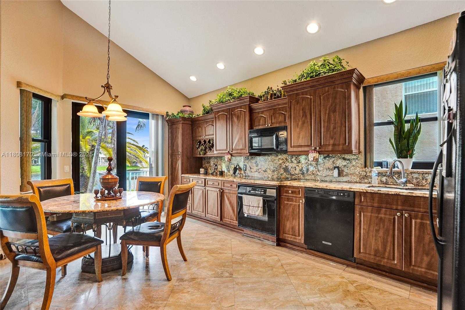 Small Image of 4946 SOUTH WEST 166TH AVE, Miramar Number 16