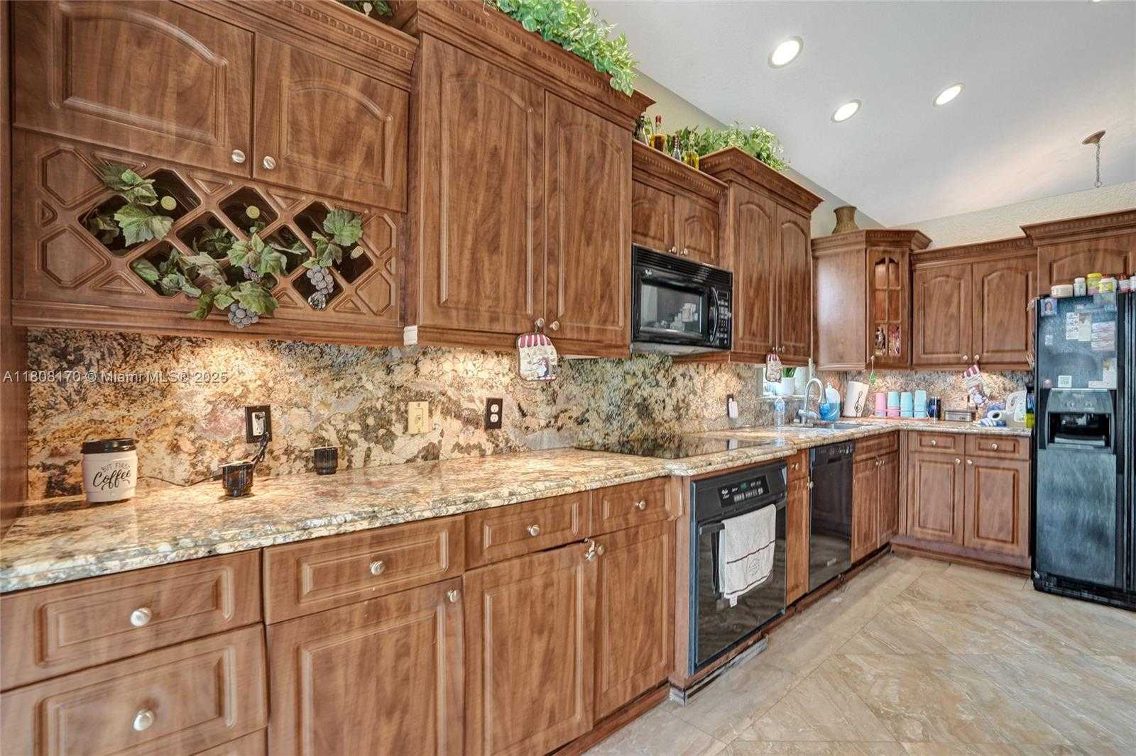 Small Image of 4946 SOUTH WEST 166TH AVE, Miramar Number 22