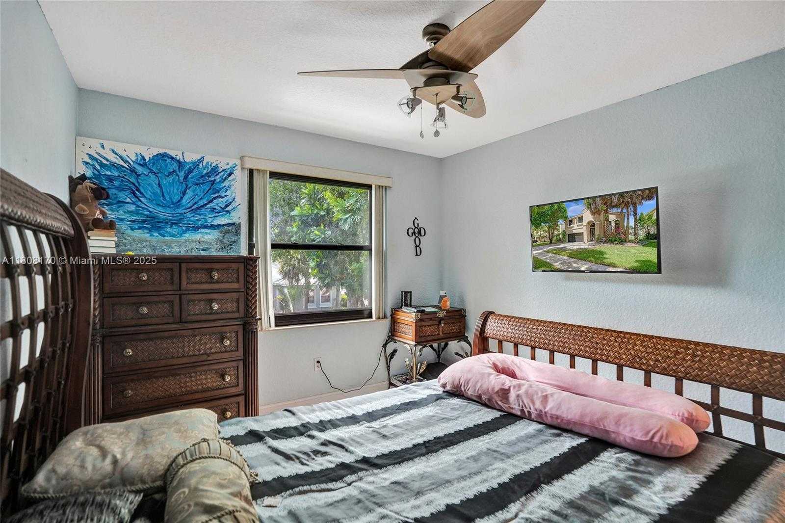 Small Image of 4946 SOUTH WEST 166TH AVE, Miramar Number 34