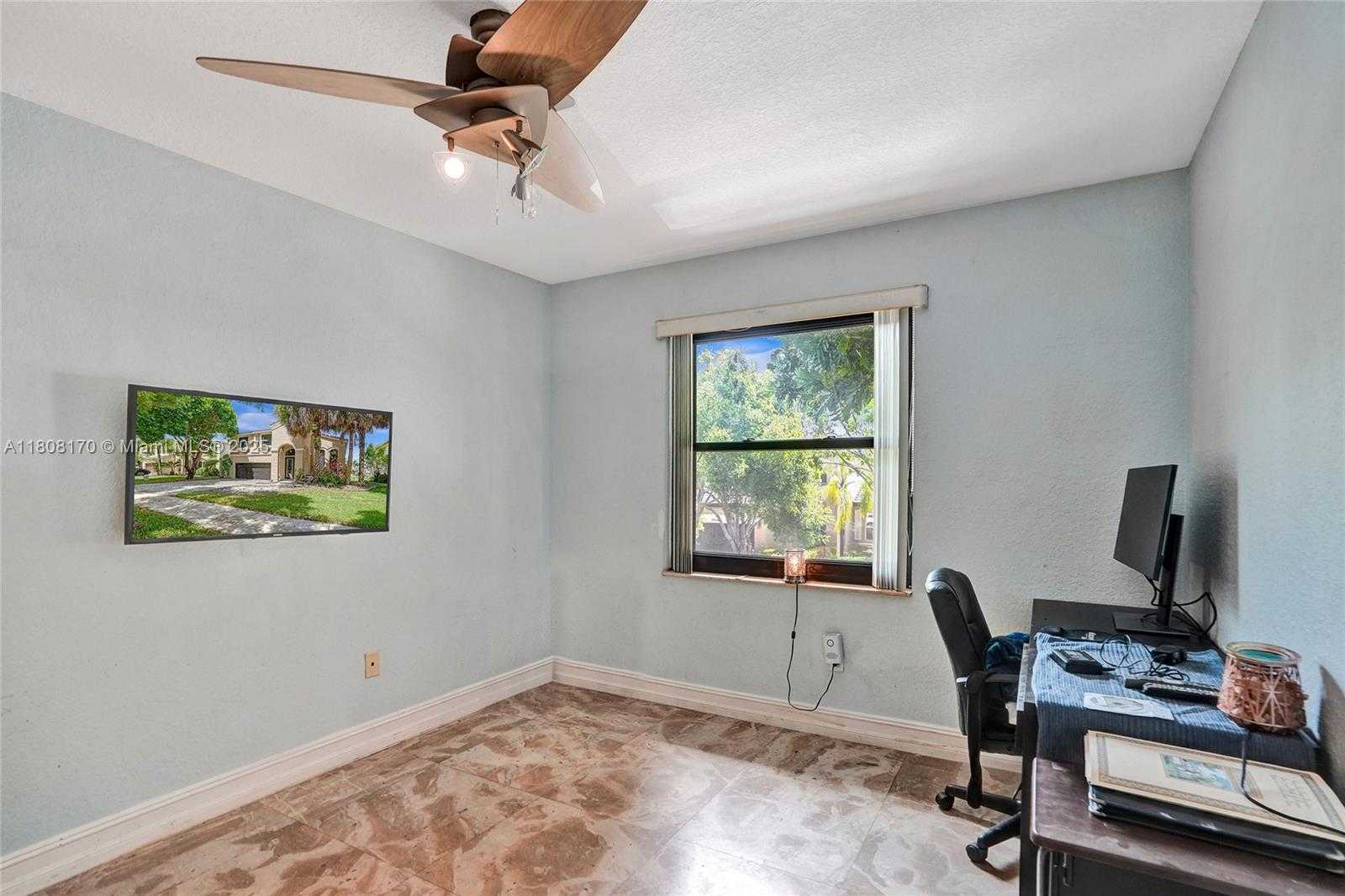 Small Image of 4946 SOUTH WEST 166TH AVE, Miramar Number 41