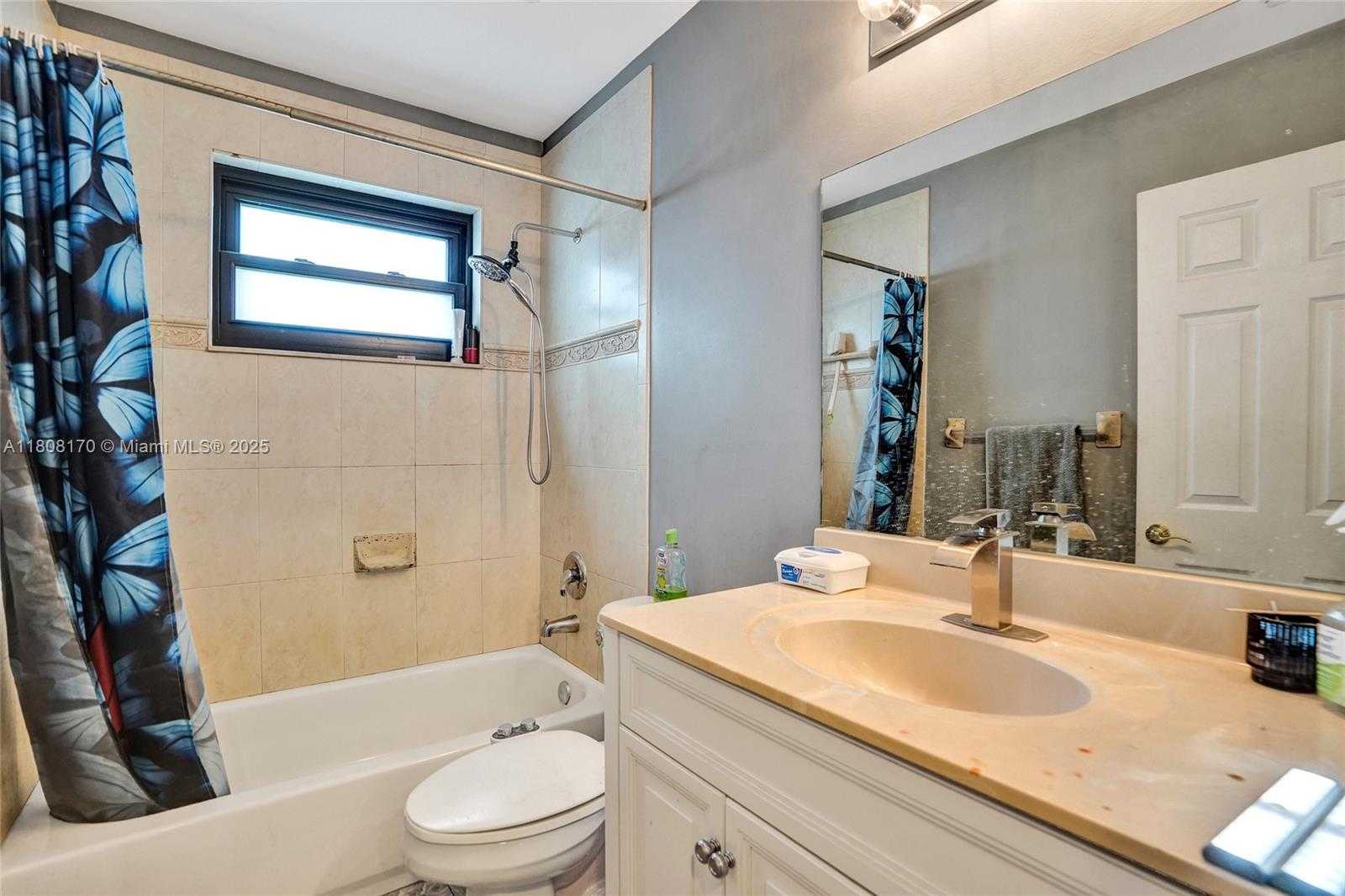 Small Image of 4946 SOUTH WEST 166TH AVE, Miramar Number 44