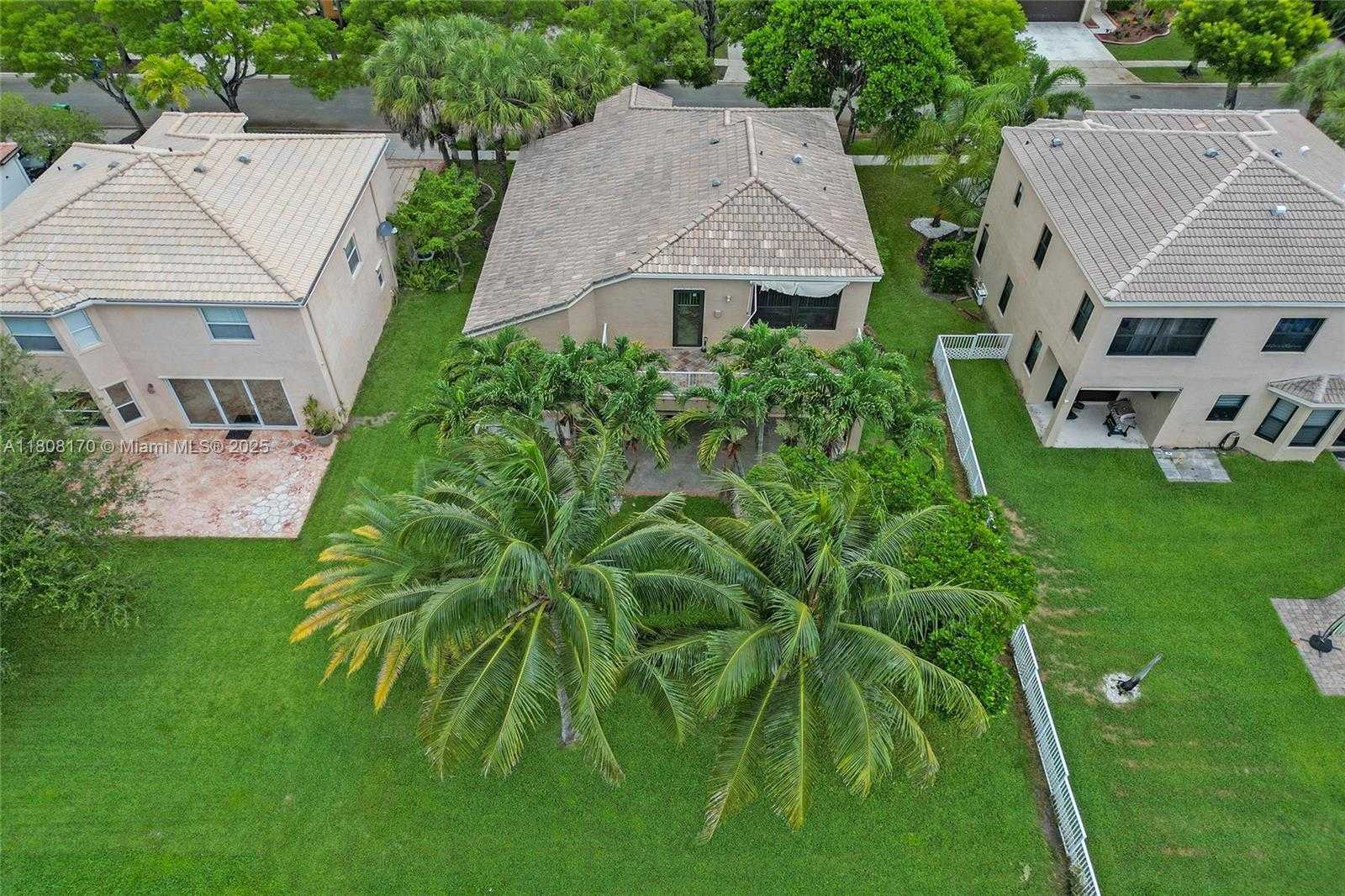 Small Image of 4946 SOUTH WEST 166TH AVE, Miramar Number 71