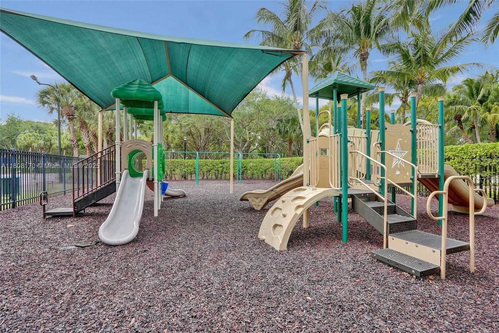 Small Image of 4946 SOUTH WEST 166TH AVE, Miramar Number 79