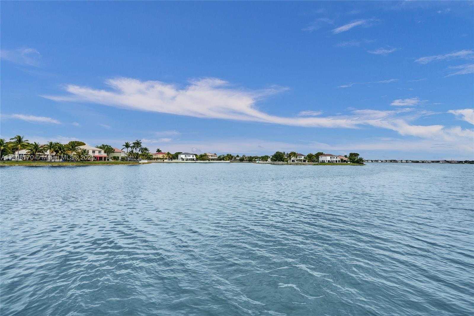 Small Image of 4946 SOUTH WEST 166TH AVE, Miramar Number 86