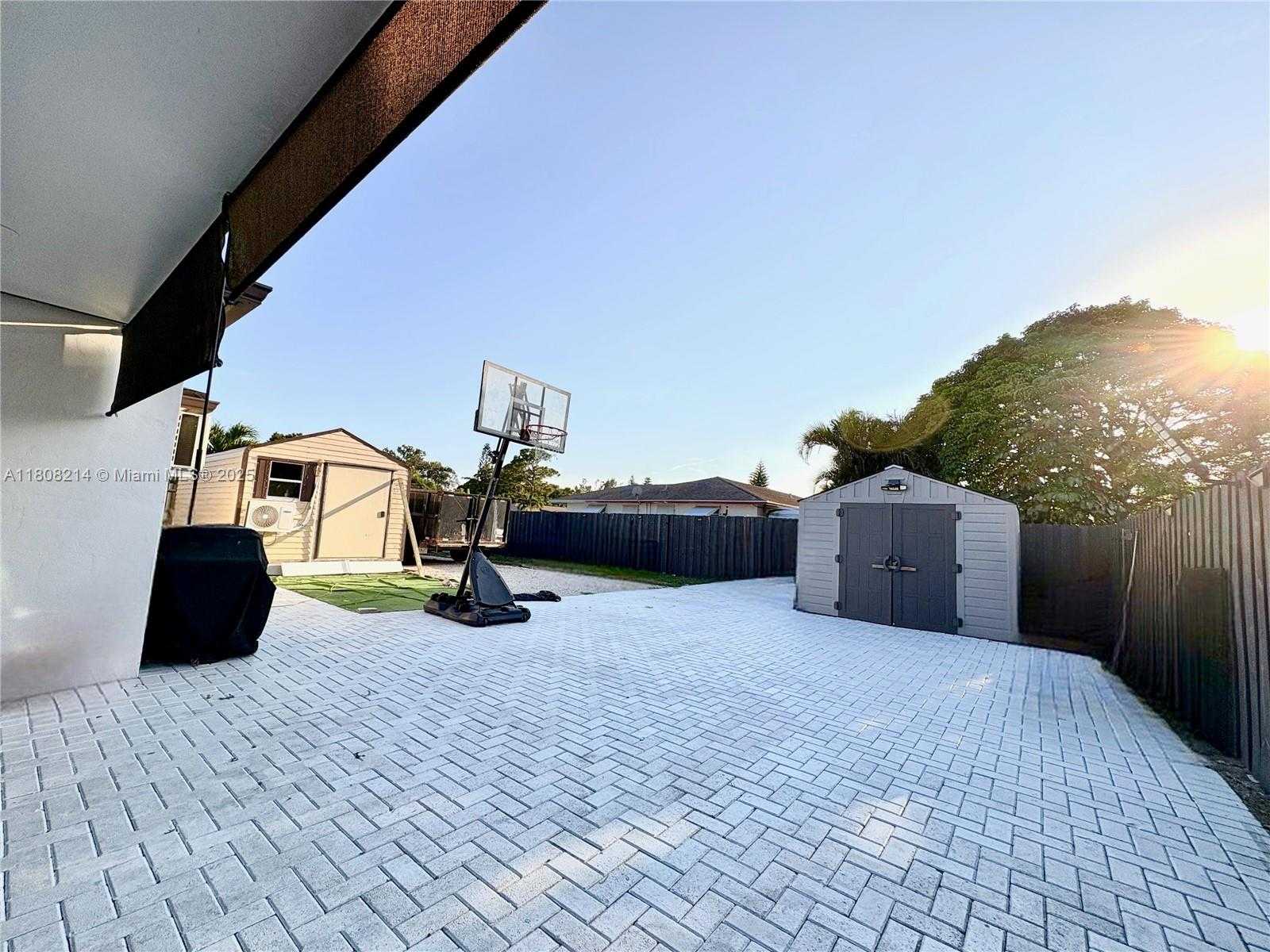Small Image of 5183 CANNON WAY, West Palm Beach Number 14