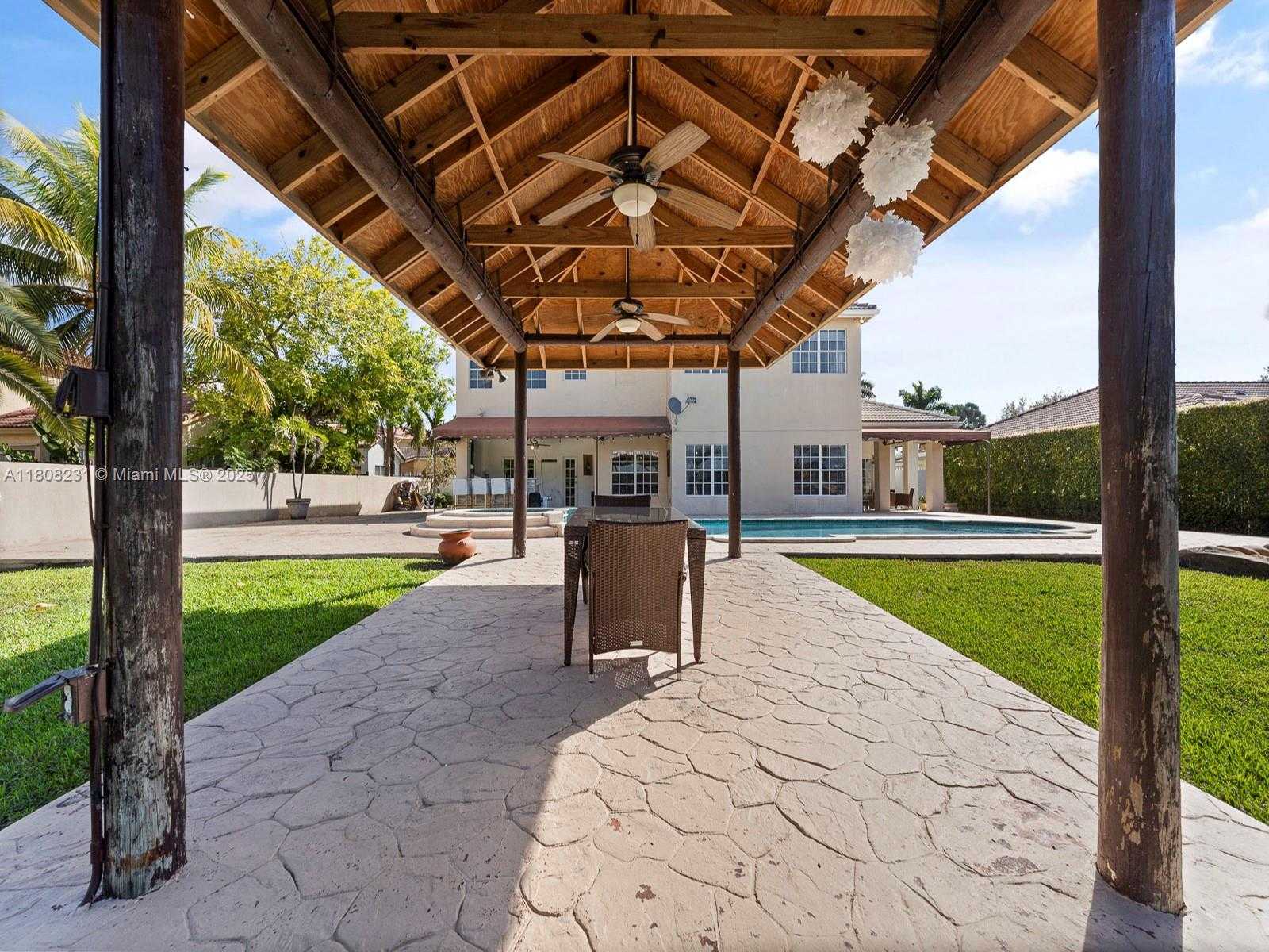Small Image of 11230 SOUTH WEST 156TH AVE, Miami Number 15