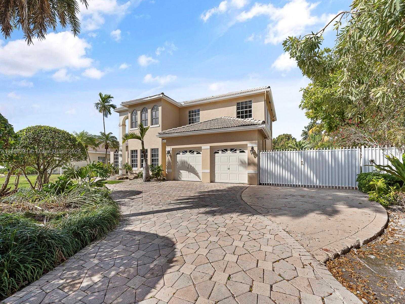 Small Image of 11230 SOUTH WEST 156TH AVE, Miami Number 3