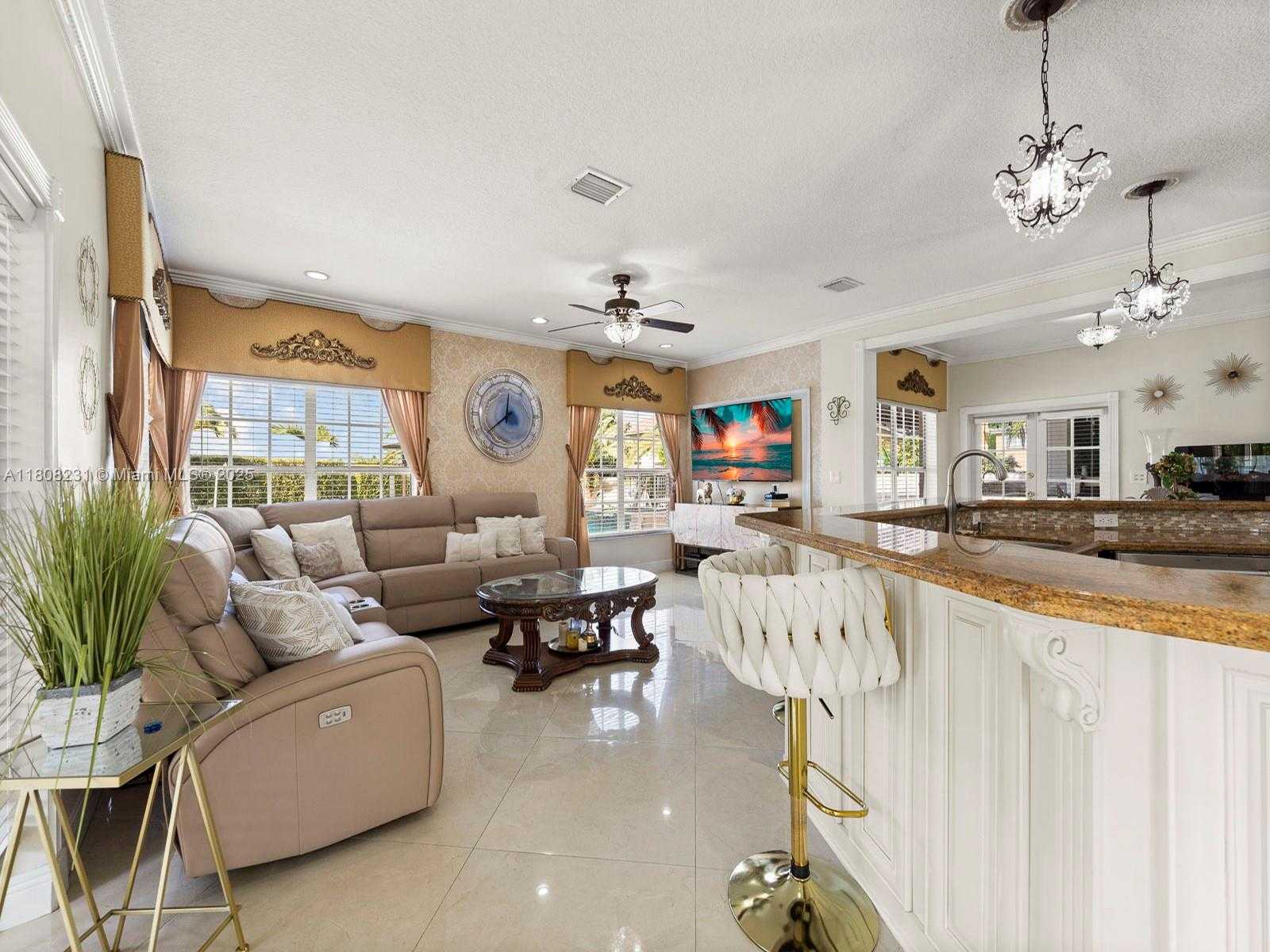 Small Image of 11230 SOUTH WEST 156TH AVE, Miami Number 31