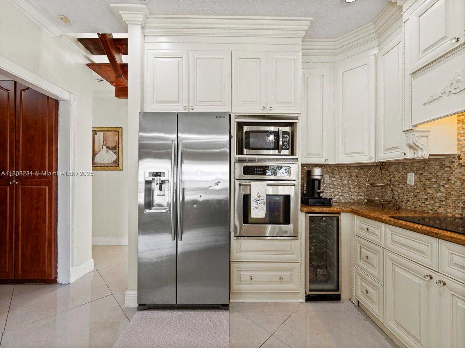 Small Image of 11230 SOUTH WEST 156TH AVE, Miami Number 37