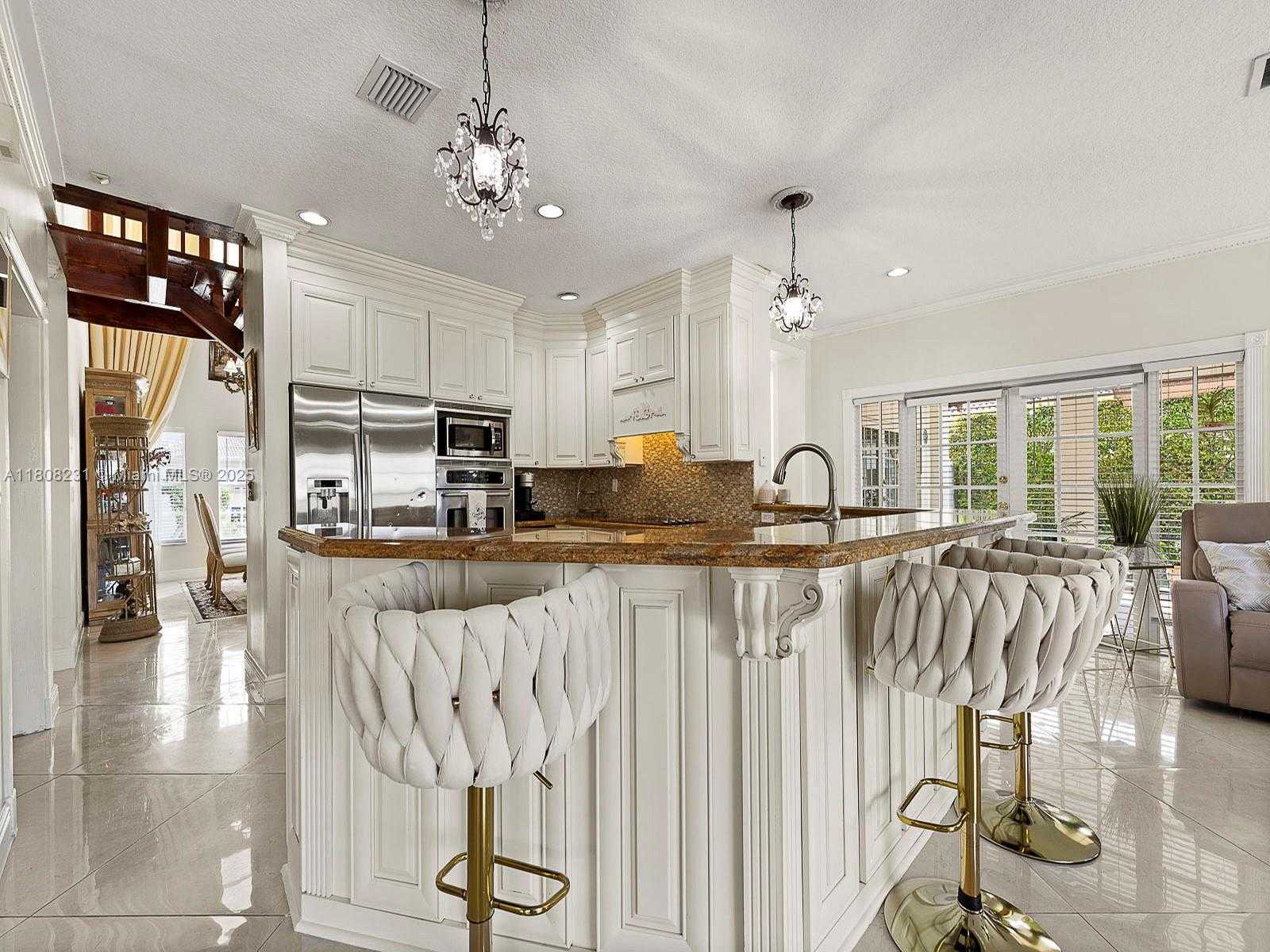 Small Image of 11230 SOUTH WEST 156TH AVE, Miami Number 39